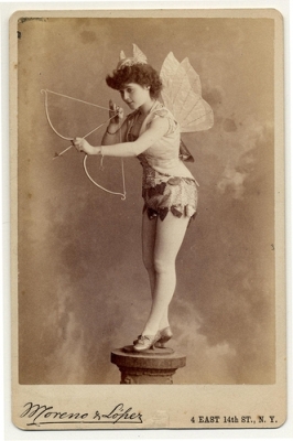 ca. 1890, [cabinet card, portrait of dancer Miss Murdock, in a lovely costume], Moreno & Lopez of New York.  Source.